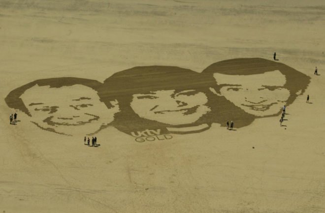 curb media, uk, british design, natural, advertising, logos, ad, sand, snow, plants, eco, green, sustinable, graphics