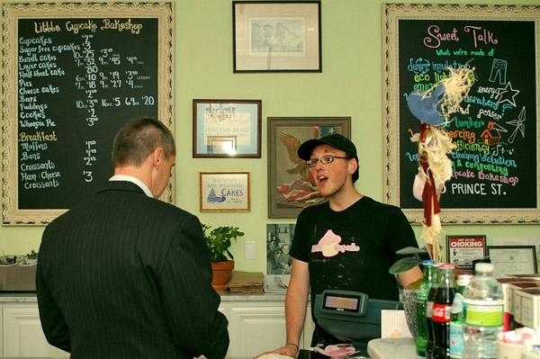 little cupcake bakeshop, green interior design, green business, green design, eco interiors, sustainable design, eco design, Massimo Lo Buglio, new york city, nyc, cupcake shop, green cupcake shop