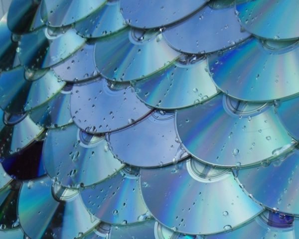 Brilliant Shingled Roof Made From Reused CDs