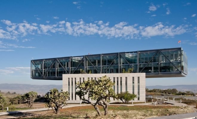 green roof, garden roof, Mexican green building, largest cantilevered building, KMD Architects, automated lighting,