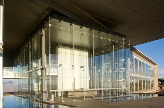 green roof, garden roof, Mexican green building, largest cantilevered building, KMD Architects, automated lighting,