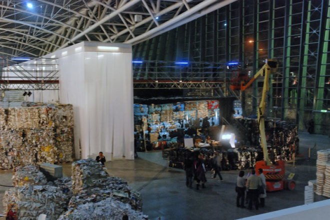 raumlabor, artissima, recycled materials, reclaimed materials, green design, eco design, sustainable design, torino, italy, pavilion, house of contamination