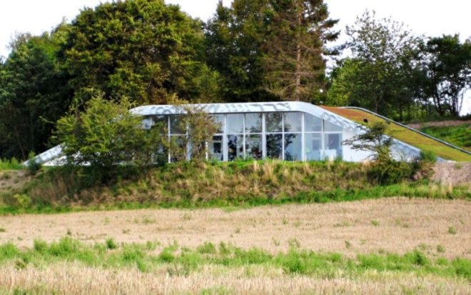 bjarke ingles, hill house, m2 homes, green roofed home, green roof, sustainable architecture, green building