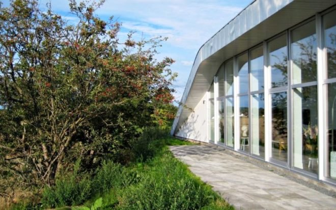 bjarke ingles, hill house, m2 homes, green roofed home, green roof, sustainable architecture, green building