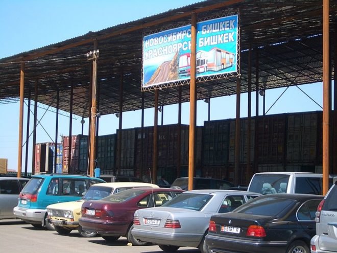 Dordoy Bazaar, bazaar, kyrgyzstan, shipping containers, cargotecture, green building, green design