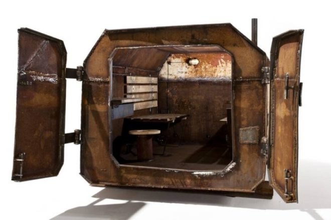 vostok cabin, atelier van lieshout, disaster proof design, recycled materials, green design