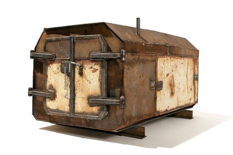 vostok cabin, atelier van lieshout, disaster proof design, recycled materials, green design