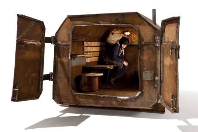 vostok cabin, atelier van lieshout, disaster proof design, recycled materials, green design