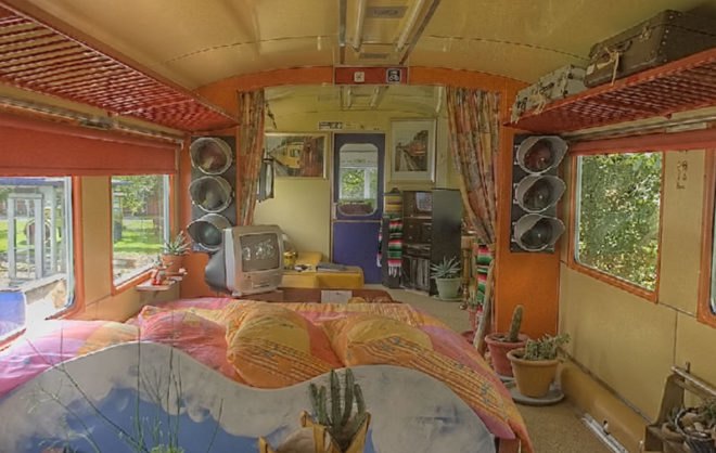 controversy hotel, controversy inn, bed and breakfast, green hotel, green architecture, green design, eco design, upcycled hotel, hotel made from old train, hotel made from old tram, train hotel, tram hotel, recycled hotel, recycled materials