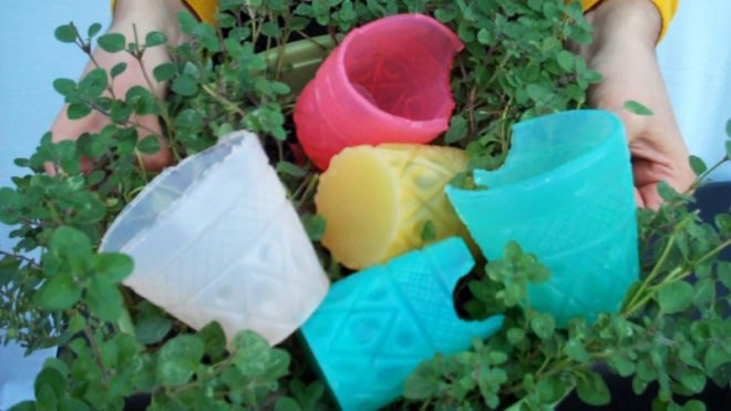 agar agar, biodegradable cups, eco cups, eco design, eco-friendly tableware, gowanus studio space edible cups, green cups, green design, jell-o, jell-o mold competition, jello cups, jelloware, sustainable design, the way we see the world