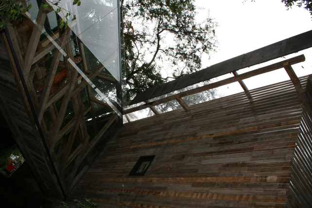 recycled materials, recycled plastic, t3arc, green architecture, mexico architecture, green footbridges, Alfredo Raymundo Cano Briceño, budget architecture
