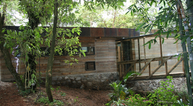 recycled materials, recycled plastic, t3arc, green architecture, mexico architecture, green footbridges, Alfredo Raymundo Cano Briceño, budget architecture