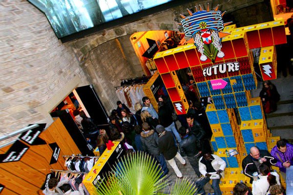 Giant Robots Made of Recycled Yellow Beer Crates