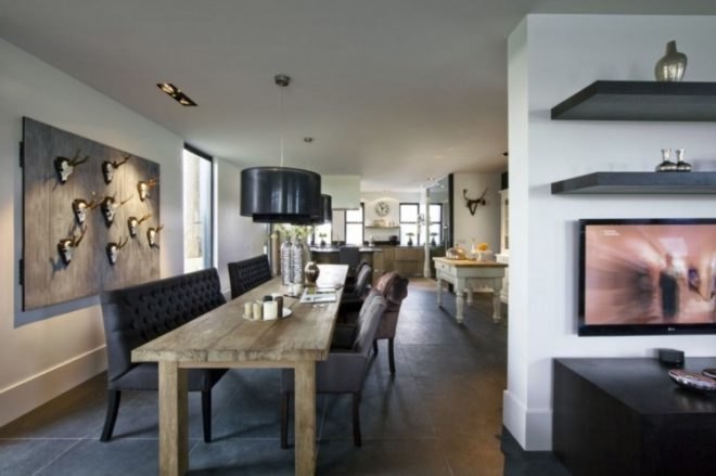Arjen Reas, Dutch modern design, Green building Netherlands, Natural building materials, plaster walls, thatch roof, thatch walls
