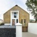 Arjen Reas, Dutch modern design, Green building Netherlands, Natural building materials, plaster walls, thatch roof, thatch walls