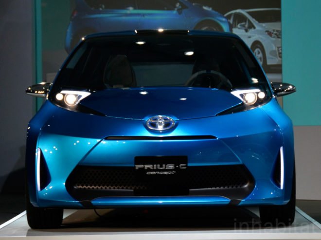 Prius Concept Vehicle, toyota prius c, hybrid car, hybrid vehicle, sustainable design, green design, toyota sustainable motor, electric vehicle