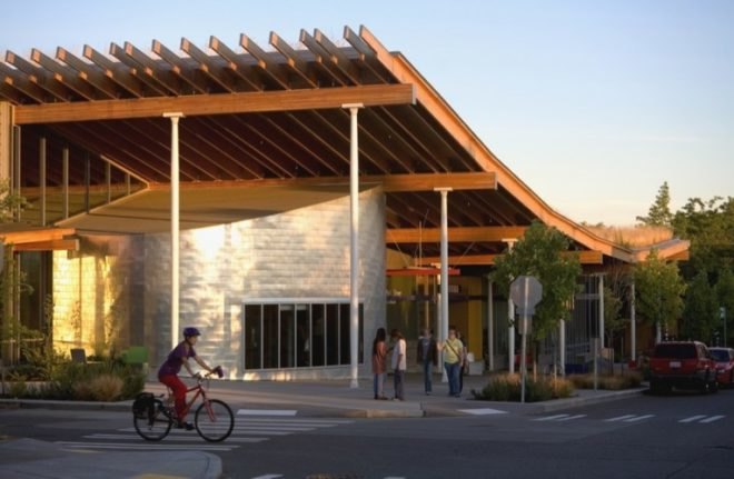 green roof, public green roof, seattle green design, green library, eco library, interior daylighting, roof top weather gauge, Northwestern green architecture, Ballard library, Bohlin Cywinski Jackson