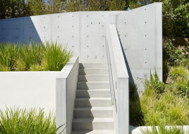 Rockefeller Partner Architects, treehouse, la treehouse, la retreat, la green building, micro retreat, backyard retreat, backyard studio, green studio, Los Angeles green studio, butterfly roof, treehouse design, tree house green design,