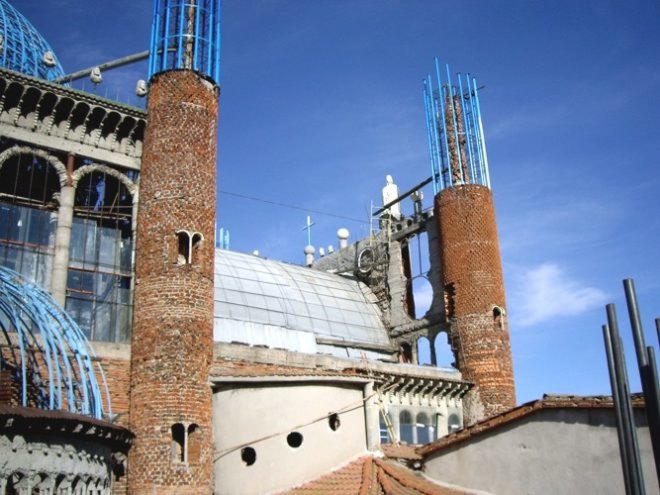 Don Justo, eco church, faith based green, green cathedral, green church, green house of worship, Justo Martinez, Lady of The Pillar Cathedral, recycled building materials, reused brick, salvaged building, salvaged building materials, Spanish Cathedral