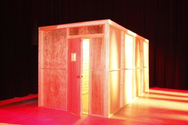 jennifer rubell, padded cell jennifer rubell, cotton candy room, jennifer rubell cotton candy, padded cell cotton candy, cotton candy art, edible art