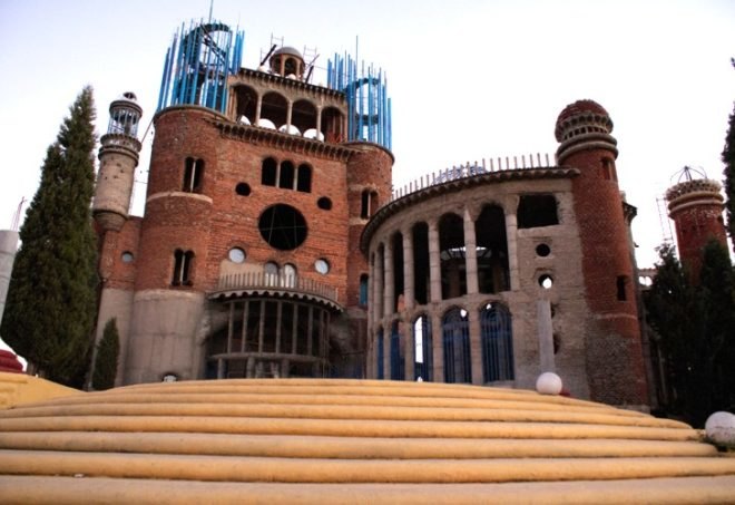 Don Justo, eco church, faith based green, green cathedral, green church, green house of worship, Justo Martinez, Lady of The Pillar Cathedral, recycled building materials, reused brick, salvaged building, salvaged building materials, Spanish Cathedral