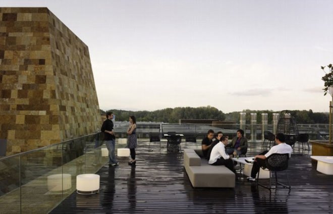 mecanoo, mecanoo architecten, green architecture, green roof, eco architecture, roof garden, eco design, green design, sustainable design, la llotja, la llotja theater, llotja, solar power, spanish architecture