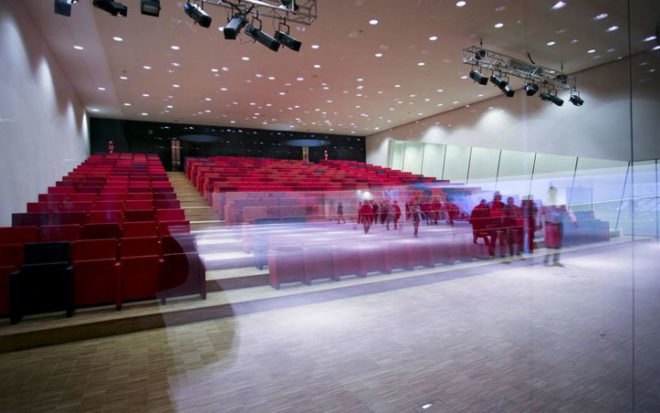 mecanoo, mecanoo architecten, green architecture, green roof, eco architecture, roof garden, eco design, green design, sustainable design, la llotja, la llotja theater, llotja, solar power, spanish architecture