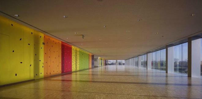 mecanoo, mecanoo architecten, green architecture, green roof, eco architecture, roof garden, eco design, green design, sustainable design, la llotja, la llotja theater, llotja, solar power, spanish architecture