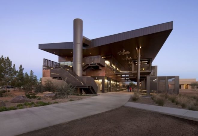 Paradise Valley Community College, Life Science Building, marlene imirzian and associates, phoenix, big roof, desert architecture, sustainable architecture