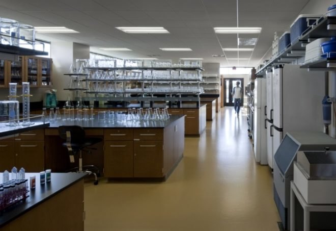 Paradise Valley Community College, Life Science Building, marlene imirzian and associates, phoenix, big roof, desert architecture, sustainable architecture
