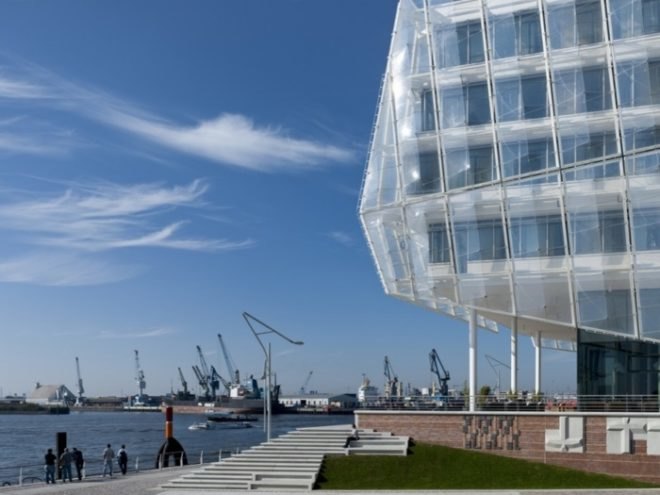 Behnisch Architects, chilled concrete floor, ETFE skin, german green building, hafencity, Unilever Headquarters