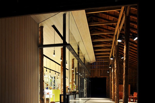 Yew Dell Gardens Visitor Center, green renovation, historic renvoation, tobacco barn, de leon & primer architecture workshop