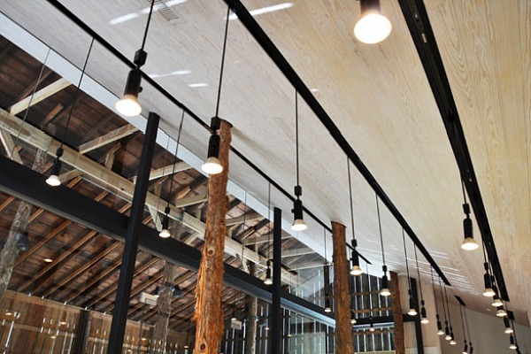 Yew Dell Gardens Visitor Center, green renovation, historic renvoation, tobacco barn, de leon & primer architecture workshop