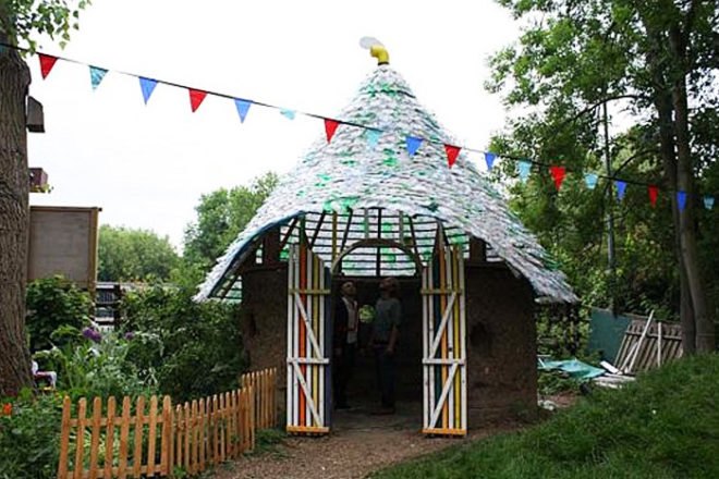 fizzy bottle roof project, roof made of bottles, plastic bottles, bottle roof, deen city farms, green design, eco design, sustainable design, green building, recycled bottle architecture, eco architecture, green architecture
