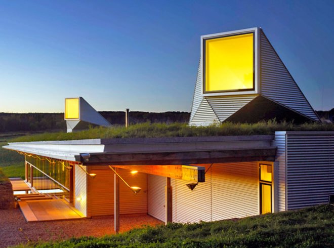 eco building, Canadian green building, green roof, green roof house, canada green roof, light scoop, galvalume siding, groundsource heat pump, geo thermal,natural daylighting, eco roof, green home, low profile home, Ian MacDonald, Meadow house