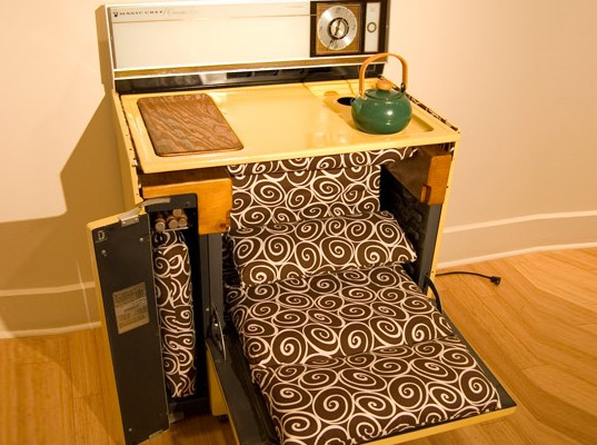 oven, transforming oven, oven lounge, transforming furniture, recycled furniture, green products, green design, eco design, oven that turns into a couch, oven that turns into a sofa, transforming oven, wayouthere