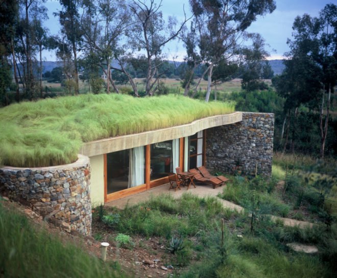 World Heritage Site, green design, sustainable architecture, Cradle of Humankind, South Africa, Activate Architects, rehabilitated landscapes, wetlands, environmental management, stormwater, veld, thermal mass, green roof, insulation
