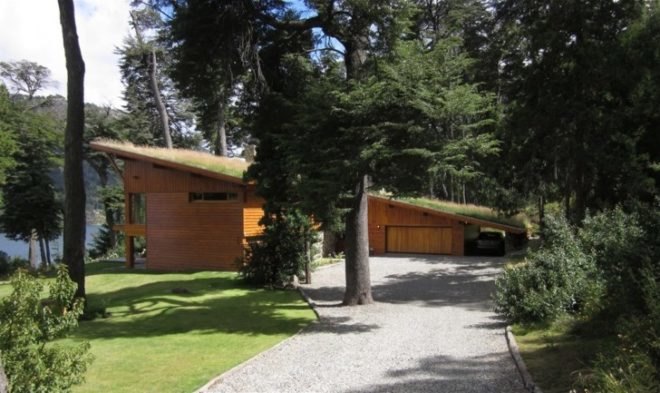 sustainable design, green design, argentina, green roof, studio ramos, sustainable building, local materials, Lake Gutiérrez green home