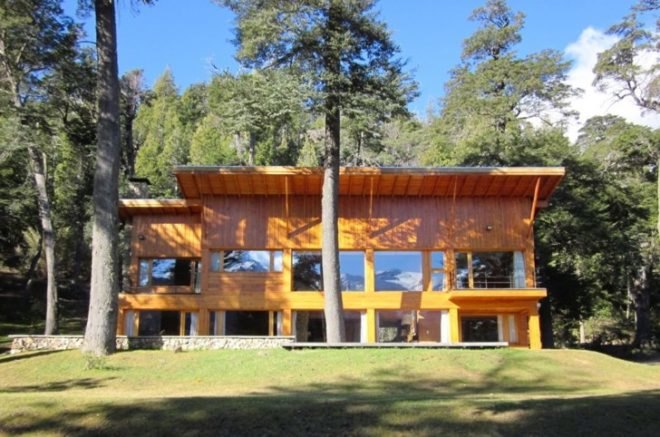sustainable design, green design, argentina, green roof, studio ramos, sustainable building, local materials, Lake Gutiérrez green home