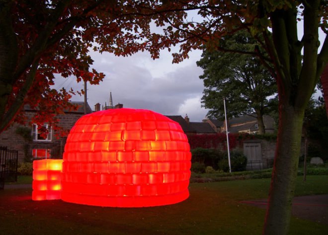 bibigloo, plastic bottle igloo, bibi, Fabrice CAHOREAU, postmodernist inuit concept, plastic igloo, green igloo, recycled igloo, green design, recycled design, recycled materials, green architecture, eco architecture, sustainable architecture, polyethylene recycled cans