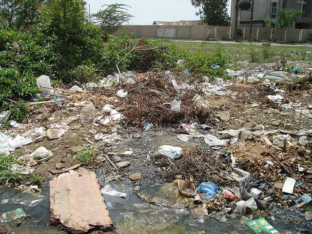 blest corporation, akinori ito plastic bags, plastic bags to oil, plastic bags converted to oil, plastic bag pollution