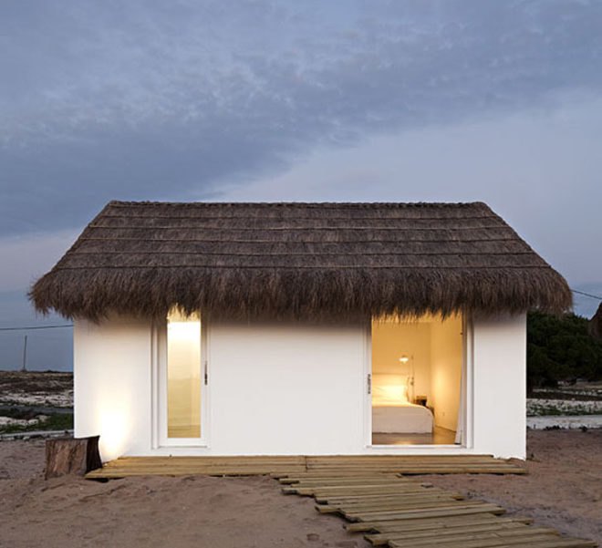 eco-retreat, Casa na Areia, Comporta, Grândola, Portugal, Aires Mateus, green renovation, green architecture, green building, eco renovation, sand floors, green retreats