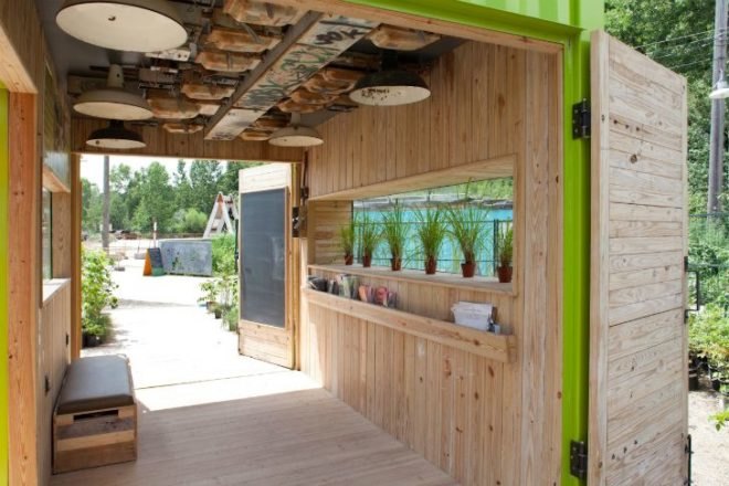 Brickworks Welcome Hut, Evergreen Brickworks, Levitt Goodman Architects, Toronto, shipping container, cargotecture