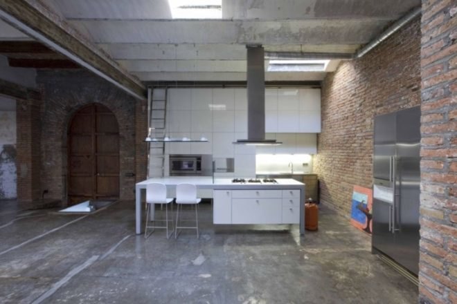 Minim Interior Architects, daylight, brick wall interior, green retrofit, eco interior, green interior,Sustainable Interiors, loft design, Spain green building,