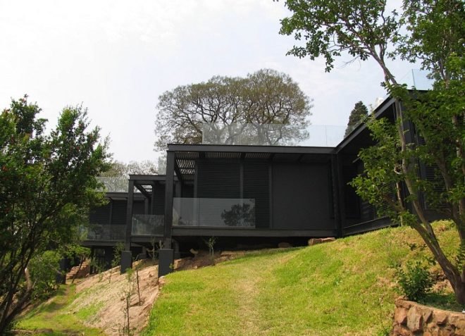 passive design, solar gain, green roof, South Africa, Daffonchio, Heritage House, Johannesburg, Magaliesburg, House Samios, indigenous plants, solar heating, solar geysers, underfloor heating