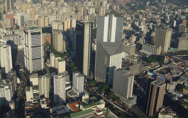 abandoned tower, Caracas residence, David tower, reclaimed building, Slumdog Superstructure, Venezuela Housing crisis, Venezuela shanty town