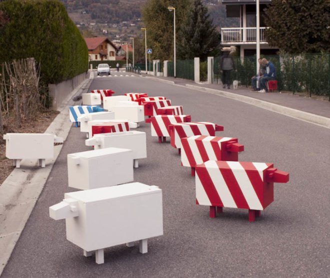 traffic sheep, Christophe Machet, multifunctional benches, sheep benches, street barricades, sheep barricades