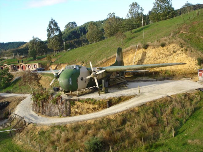 woodlyn park, ship hotel, plane hotel, woodlyn, new zealand tourism, eco tourism, green tourism, eco friendly travel, recycled hotel, eco architecture, hobbit hotel, hobbit home