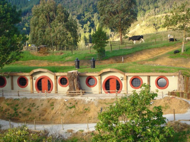 woodlyn park, ship hotel, plane hotel, woodlyn, new zealand tourism, eco tourism, green tourism, eco friendly travel, recycled hotel, eco architecture, hobbit hotel, hobbit home