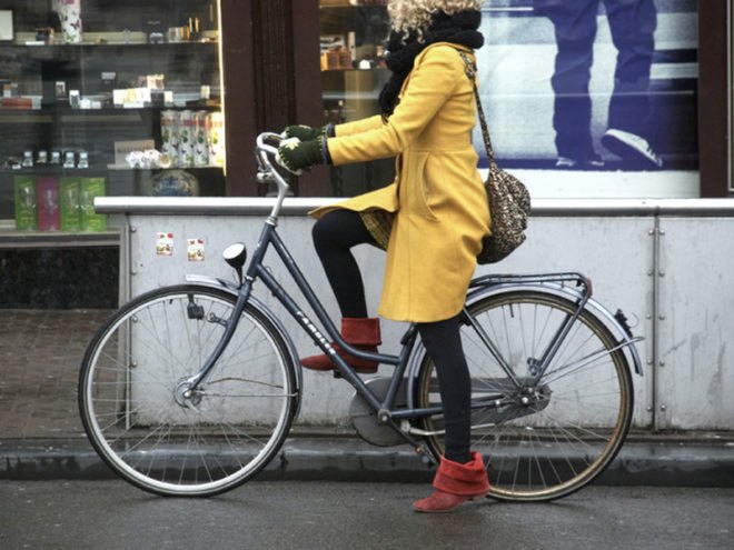 solar bike lane, solar road, solar roadway, solar pavement, solar paving, solar power, solar power generation, renewable energy, green power, clean power, sustainable power, the netherlands, amsterdam, european solar energy, new renewable energy technology, clean energy technology, bike lane, solar bike, bike path
